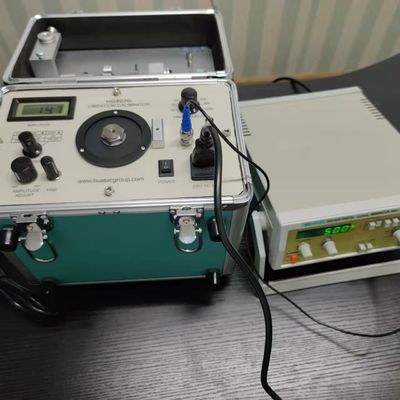 Cyfrowy kalibrator wibracji kalibruj miernik wibracji Shaker wibracji 1Hz do 10kHz Stale regulowany HG-5020i