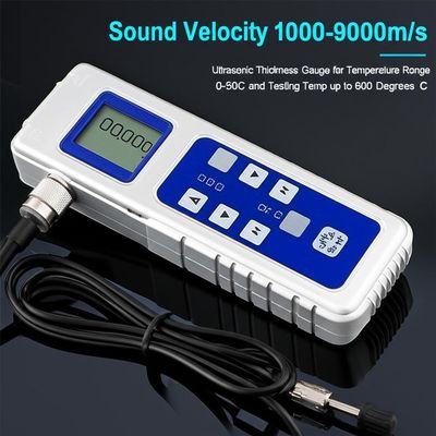 Ultrasonograficzny miernik grubości z zakresem temperatur 0-50°C, zakresem pomiaru 0,75 mm do 300 mm i głębokością testu 120 mm